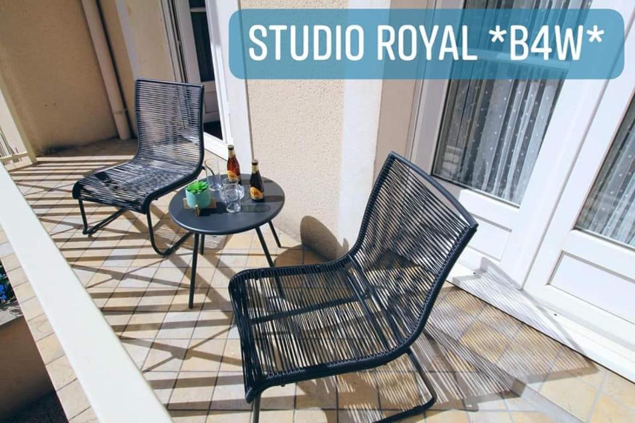 Royal By Beds4wanderlust - Place Du Marche Avec Parking Prive